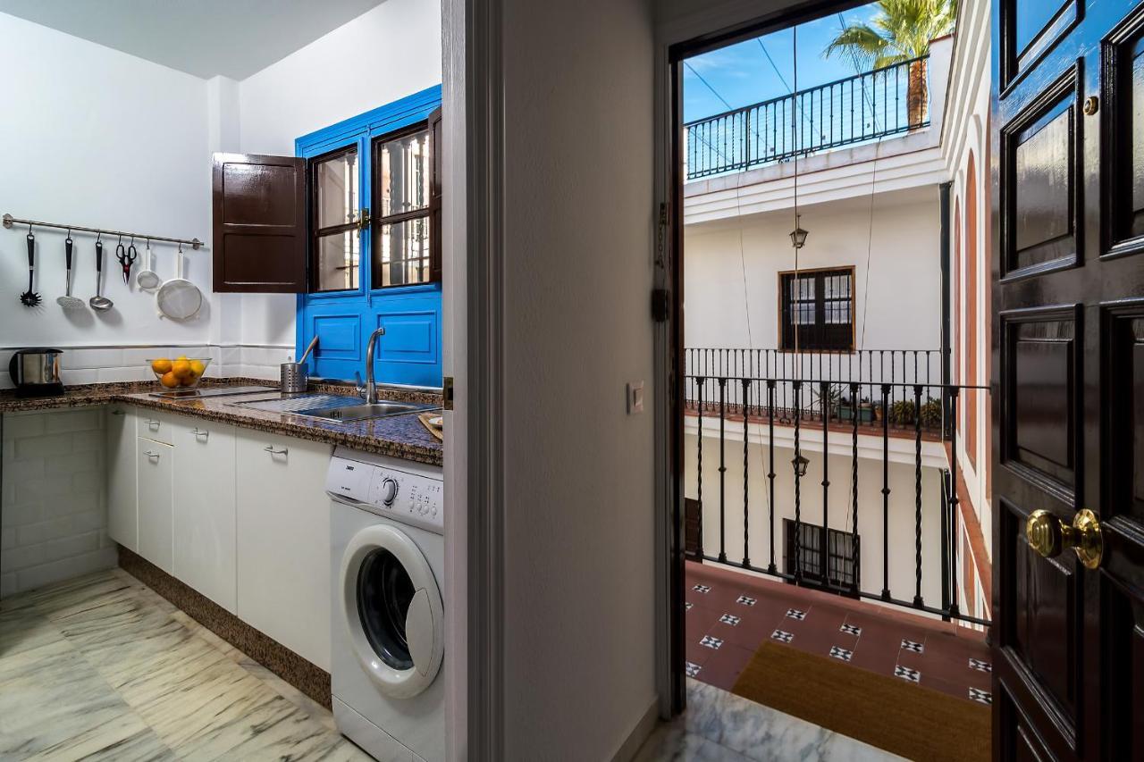 More Center Apartment Seville Exterior photo
